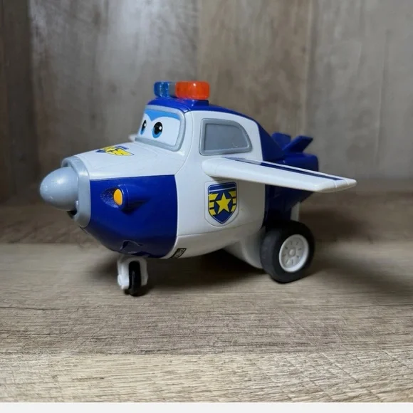 Super Wings Paul Police airplane Figure - Picture 2 of 5
